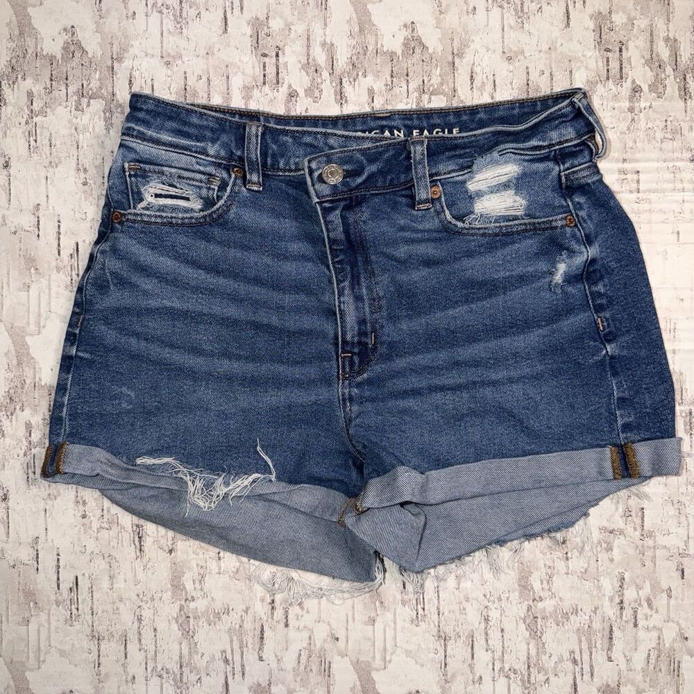 American Eagle “Mom Short” Shorts Size 8